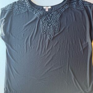 Roz & Ali Crochet Accent Top | 1X